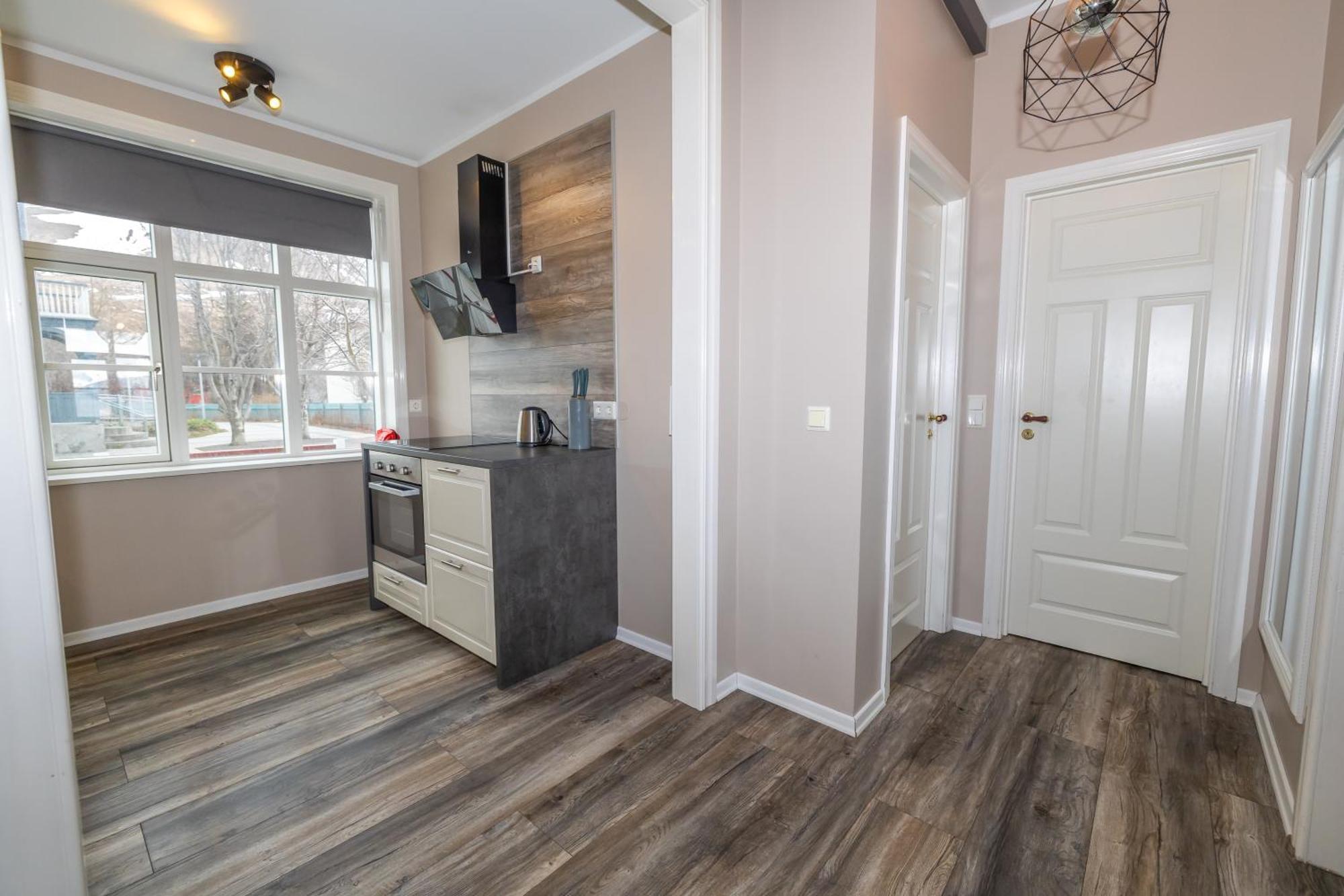 Bjarnabuth Apartment Húsavík Екстериор снимка