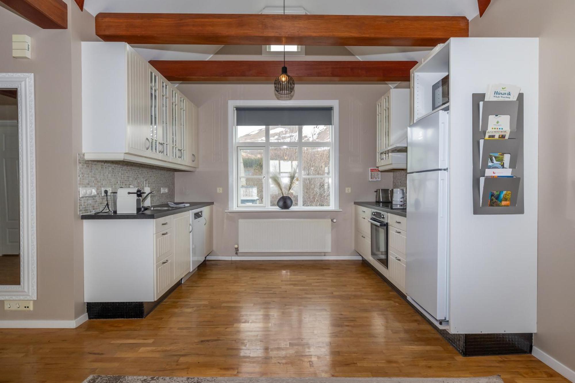 Bjarnabuth Apartment Húsavík Екстериор снимка