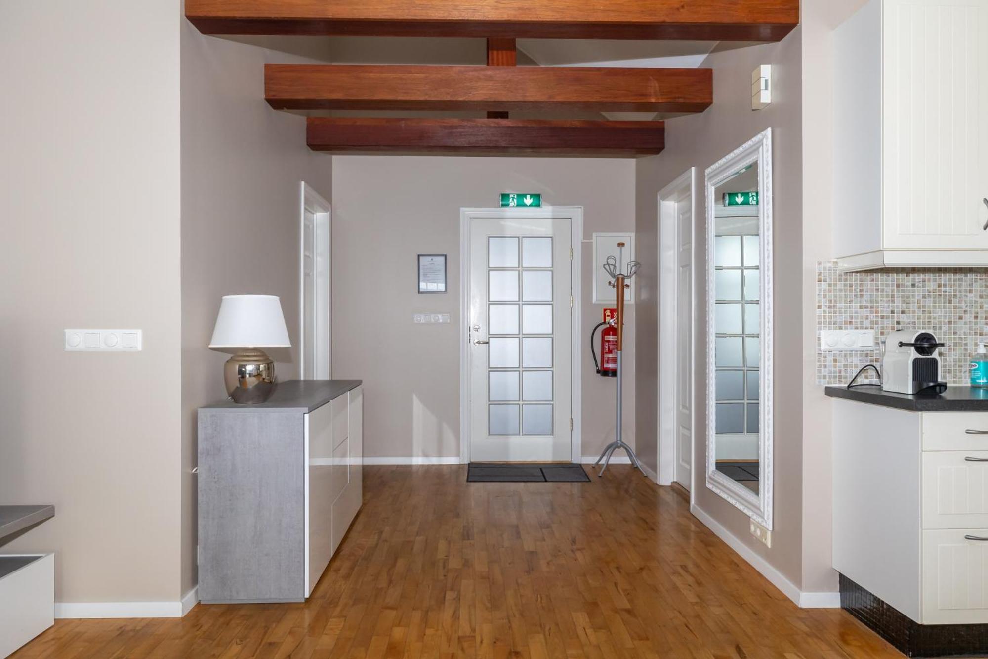 Bjarnabuth Apartment Húsavík Екстериор снимка