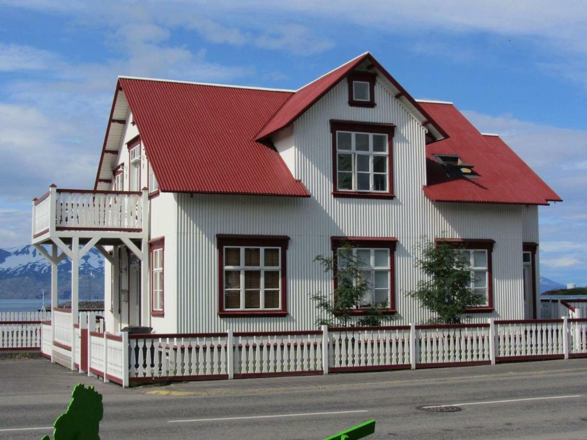 Bjarnabuth Apartment Húsavík Екстериор снимка